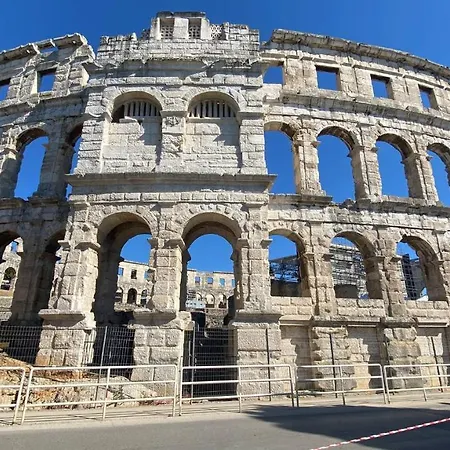 Apartment Heart Of Excellent Pula